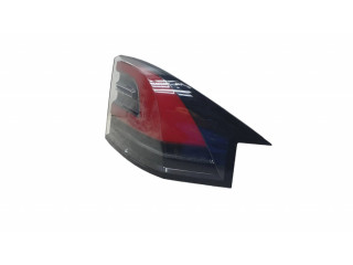 Задний фонарь правый сзади 103433500B, T18J0520210 Tesla Model X 2015- года