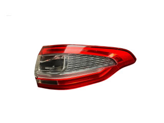 Задний фонарь правый 17318702 Ford S-MAX 2006-2015 года