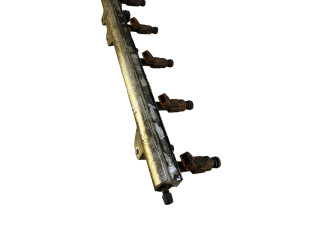 Топливная рампа    Volvo S60  