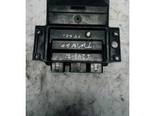 Блок управления двигателя 8200911566   Renault Twingo II