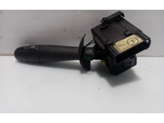 Ручка стеклоочистителей 7701048915   Renault Twingo II