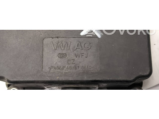 Топливная рампа WFJ400435A Audi A3 S3 8P для двигателя BKD