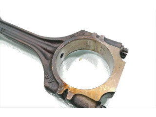 Шатун      Audi A3 S3 8P  