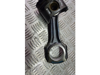 Píst Mercedes-Benz C W203