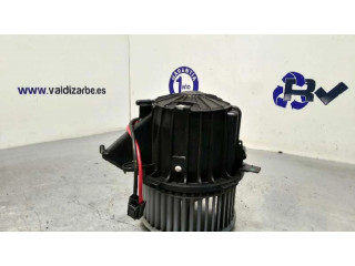 Вентилятор печки 8T2820021 Audi A4 Allroad