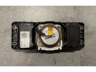 Подушка безопасности водителя    Skoda Octavia Mk3 (5E)