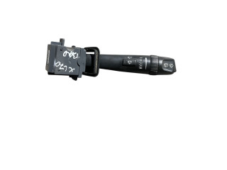 Ручка стеклоочистителей 30768101   Volvo XC70