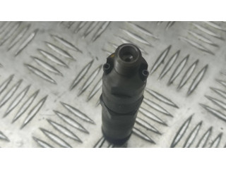 Vstřikovač 000010101051   Mercedes-Benz Vito Viano W638  pro naftový motor 2.2  