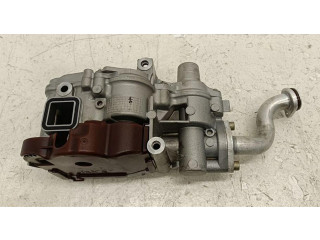 Масляный насос     Audi A6 S6 C6 4F 