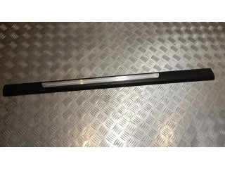 Отделка переднего порога (внутренняя)