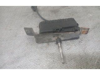 Моторчик стеклоочистителя 8620959, 0390206219    Volvo V70