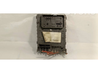 Pojistková skříňka 1K0937125D Volkswagen Caddy 2011