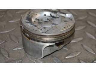 Píst    BMW 1 E81 E87  pro benzínový motor 2.0 N43 B20 A 