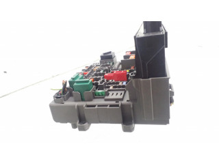   Pojistková skříňka 9119446, 9177983   BMW 1 E81 E87 2008