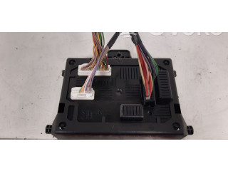 Pojistková skříňka Řídící jednotka BSM 8200652284   Renault Clio III 2007