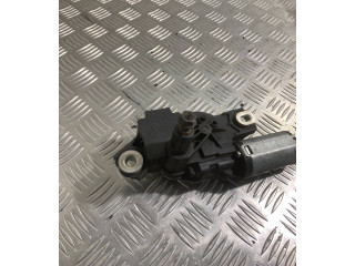 Моторчик заднего дворника 2K0955712C    Volkswagen Caddy