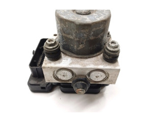 Блок АБС 1037797-00-D Tesla Model S 2012 - года