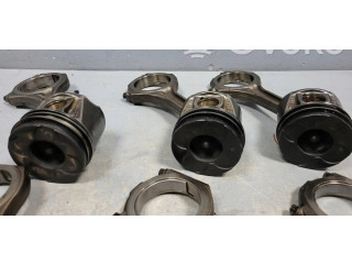 Píst 059J Audi A4 S4 B6 8E 8H