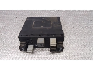 Блок предохранителей Volkswagen Caddy