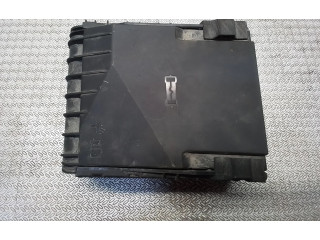 Pojistková skříňka 1K0937125 Volkswagen Caddy 2011