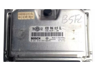 Řídící jednotka 0281010944   Volkswagen PASSAT B5 1997