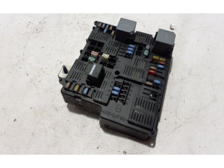 Блок предохранителей 31473770 Volvo S60