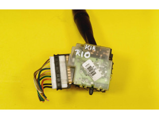 Ручка стеклоочистителей 75733A   KIA Rio