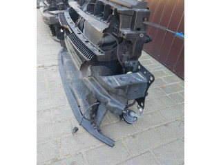 Pojistková skříňka Комплект радиатора    Volkswagen Tiguan 2018