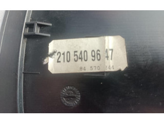 Přístrojová deska Mercedes-Benz E W210 1999 2105409647