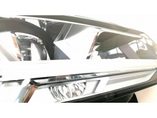 Передняя фара  