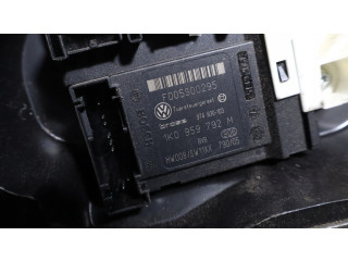 Подушка безопасности водителя    Seat Leon (1P)