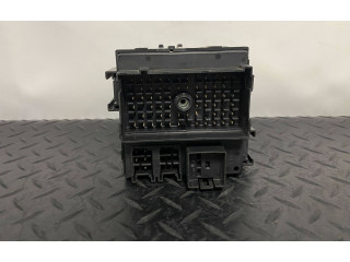 Блок предохранителей  15770992   Chevrolet Tahoe    