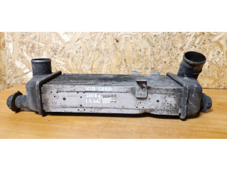 Интеркулер 282702a670 KIA Ceed