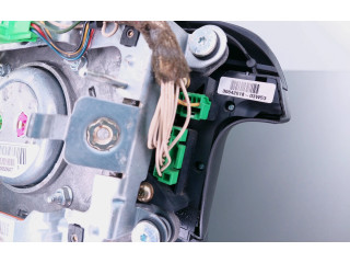 Подушка безопасности водителя 243540650507, 30642018   Volvo V70