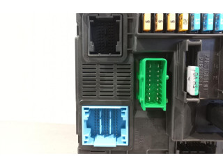 Блок предохранителей 9819850080   Peugeot 2008 I    