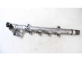 Топливная рампа Infiniti Q50 2.1