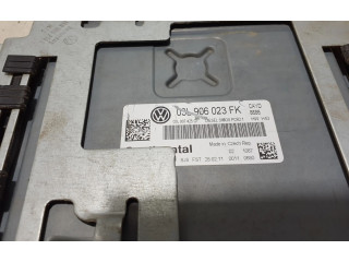 Řídící jednotka 03L906023FK   Volkswagen Caddy 2011
