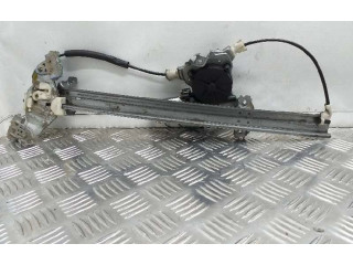 Zámek zadních dveří    Nissan Almera Tino 2002