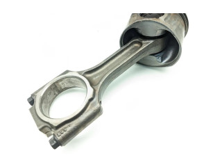 Píst A22DM Opel Antara A22DM