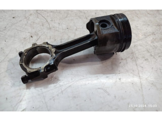 Píst Nissan Navara D22