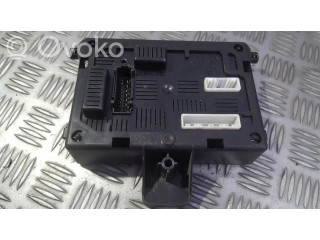 Блок комфорта 216693928, 21669392-8 28118126-6A Renault Clio III