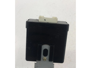 Блок управления G8D322AB Mazda Premacy