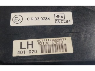 Přístrojová deska Toyota Prius (XW30) 2015 8310847020