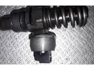 Vstřikovač 038130073AG   Volkswagen Transporter - Caravelle T5     