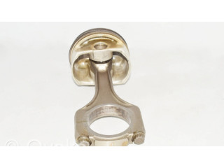 Píst NAN BMW 5 E60 E61 pro benzínový motor 2.0