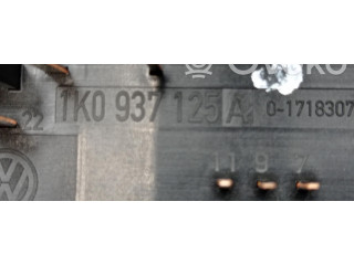 Блок предохранителей 1K0937125A   Audi A3 S3 8P    