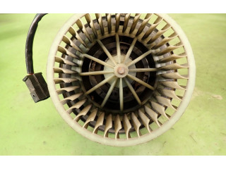 Вентилятор печки       Audi 80 90 S2 B4