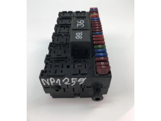 Блок предохранителей 357937039 Volkswagen Caddy