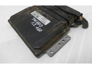 Блок управления двигателя 8200102371 Renault Twingo I