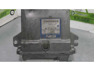 Блок управления двигателя 7700104956, R04080009E   Renault Clio III